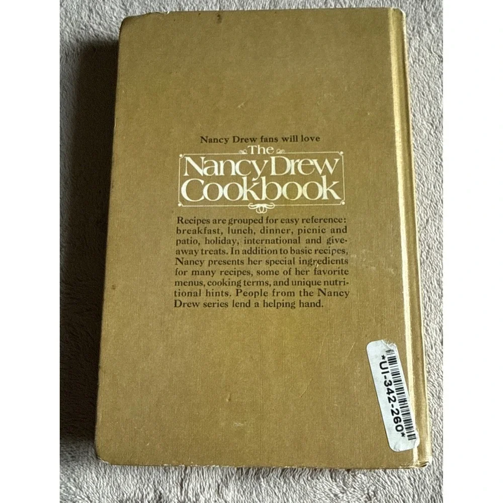 VINTAGE-The Nancy Drew Cookbook by Carolyn Keene, 1977 Printing  Hardcover